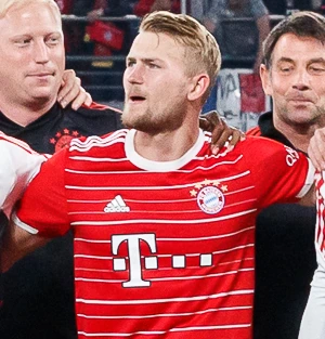 Matthijs de Ligt Net Worth: Salary, Bonuses, and Income Explained